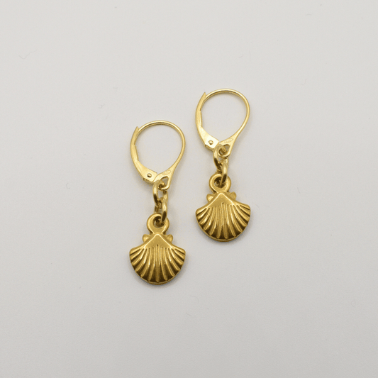 Add a subtle beachy touch with Salty Dreamers Earrings | Gold Shell—lever-back gold shell earrings featuring textured seashell charms, perfectly ocean-inspired for any look.