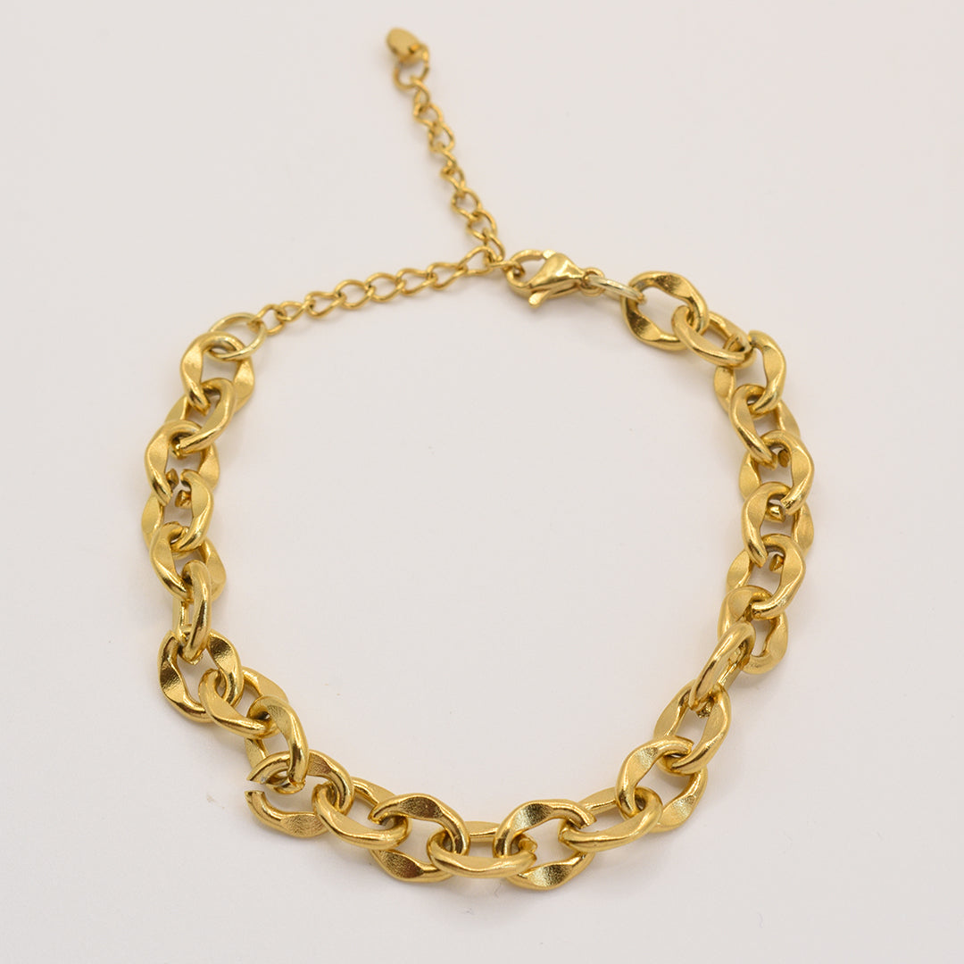 The Salty Dreamers Bracelet | Stainless Waves features large oval links and an adjustable clasp, displayed on a plain white background.